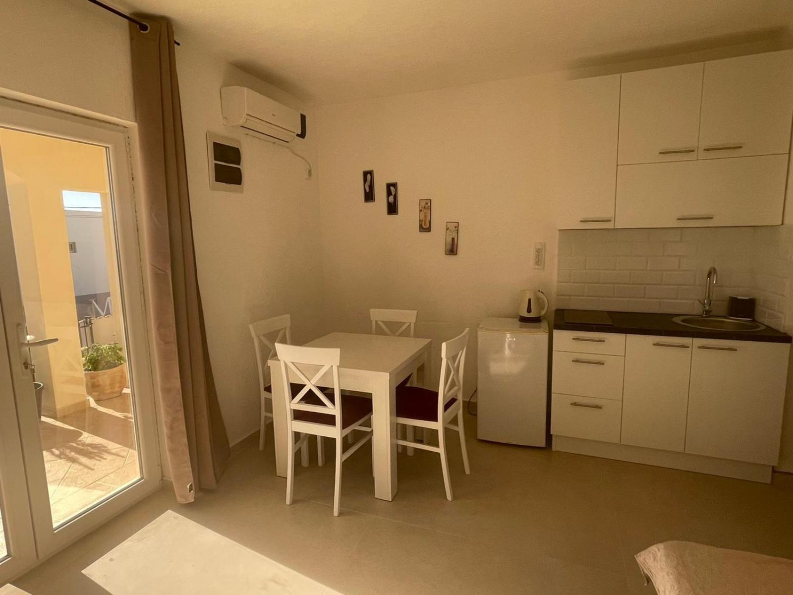 Talija Apartments Krimovica Budva Zimmer foto